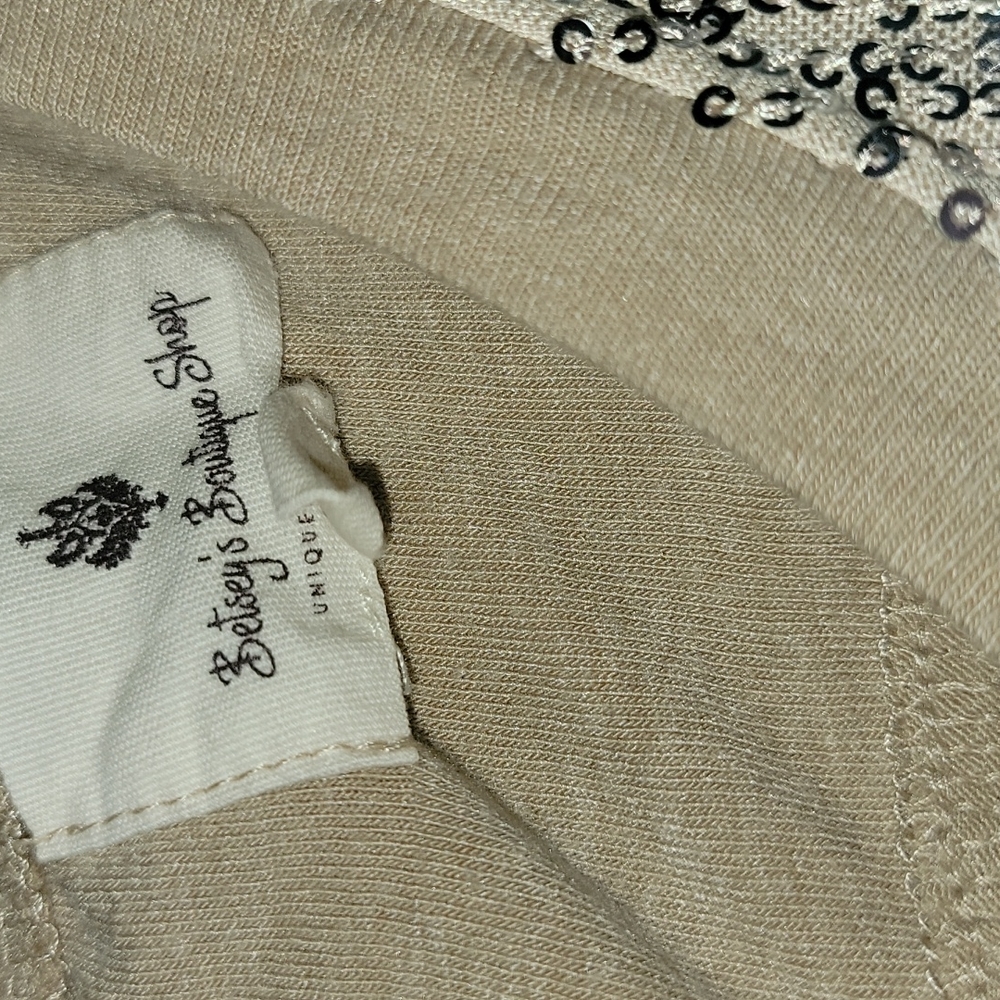 Boutique sequined tank. Never worn! - Picture 3 of 4